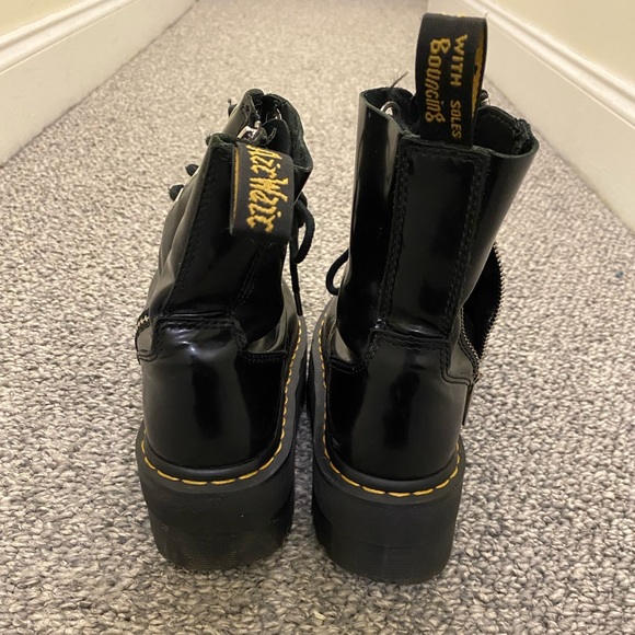 SOLD - Picture 4 of 8